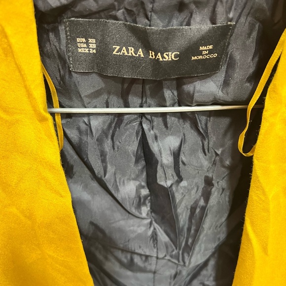 ZARA SALE  yellow coat 🧥 - Picture 2 of 3